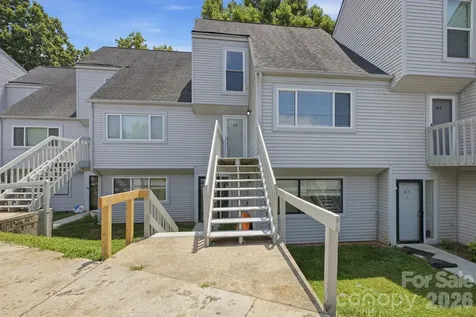 1050 21st Avenue NW Hickory NC 28601