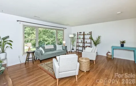 17 Rhododendron Place Asheville NC 28805