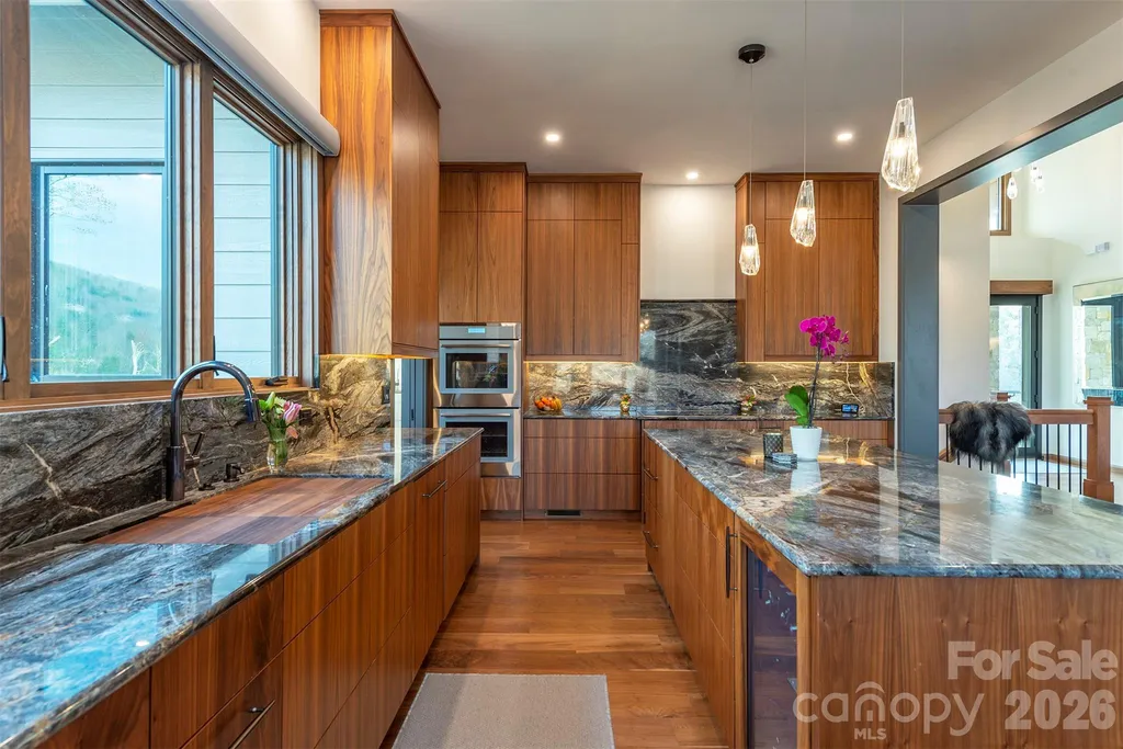 158 Riverbend Forest Drive Asheville NC 28805
