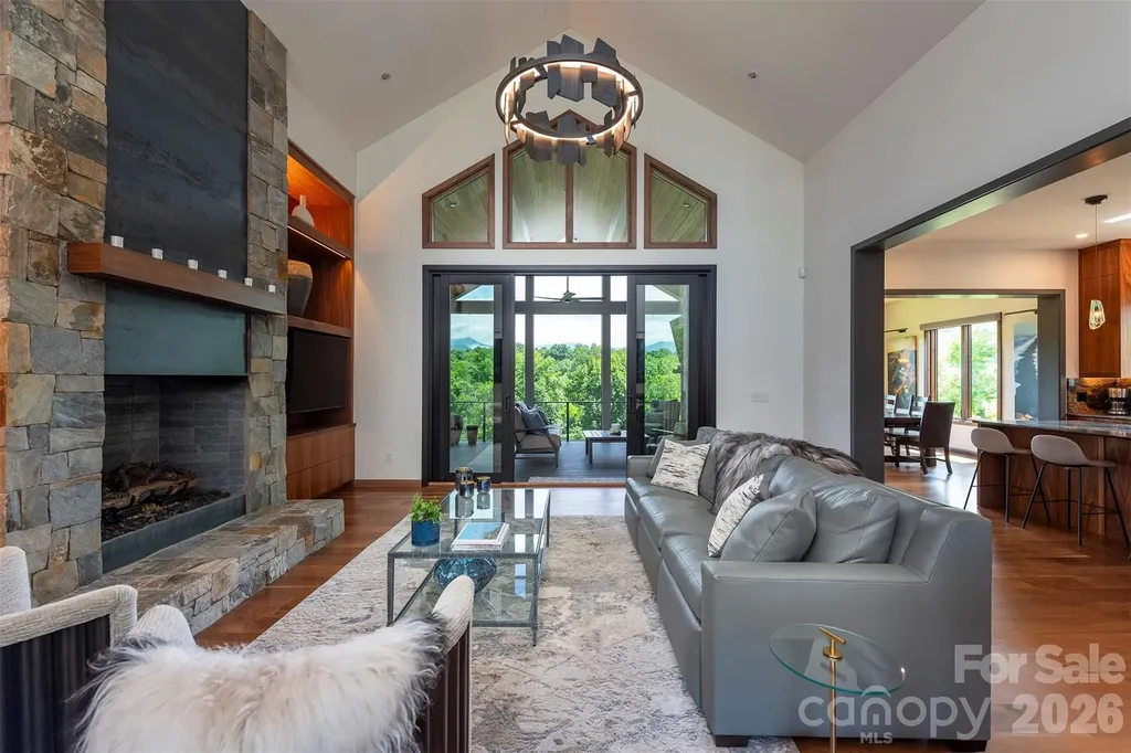 158 Riverbend Forest Drive Asheville NC 28805