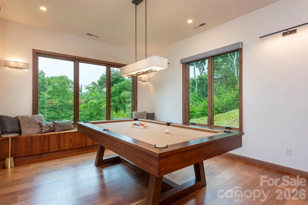 158 Riverbend Forest Drive Asheville NC 28805