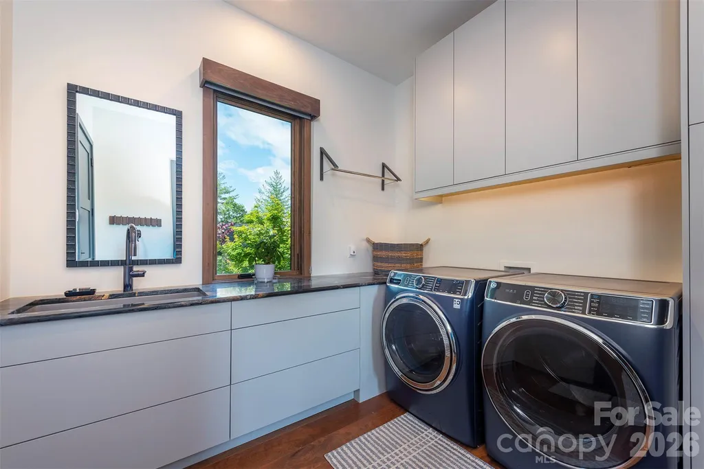 158 Riverbend Forest Drive Asheville NC 28805