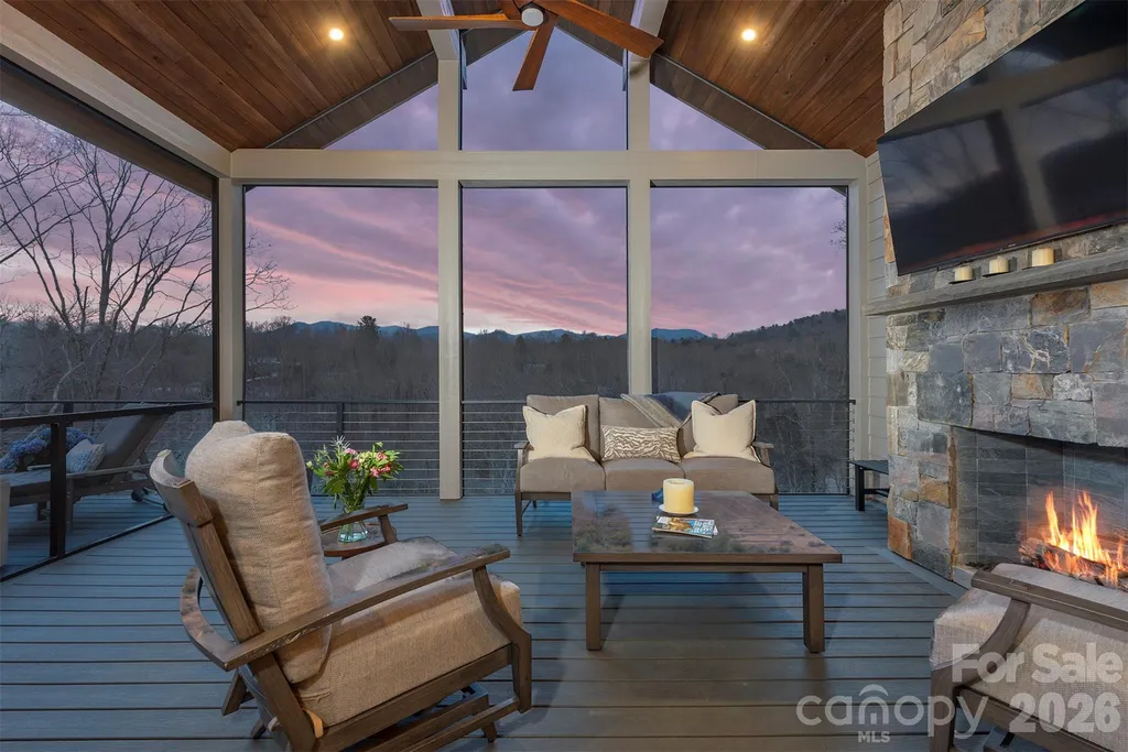 158 Riverbend Forest Drive Asheville NC 28805