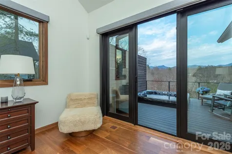 158 Riverbend Forest Drive Asheville NC 28805