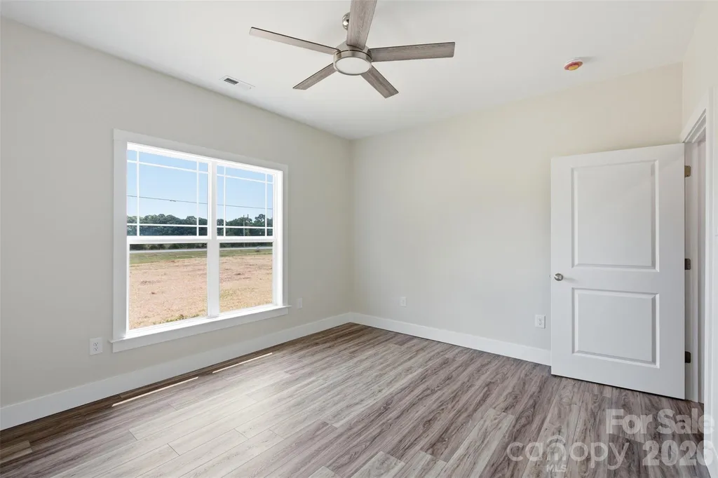 4489 Taylorsville Hwy Highway Statesville NC 28677