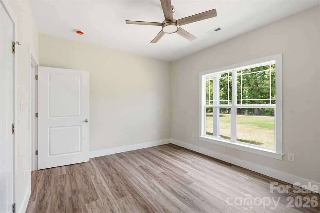 4489 Taylorsville Hwy Highway Statesville NC 28677