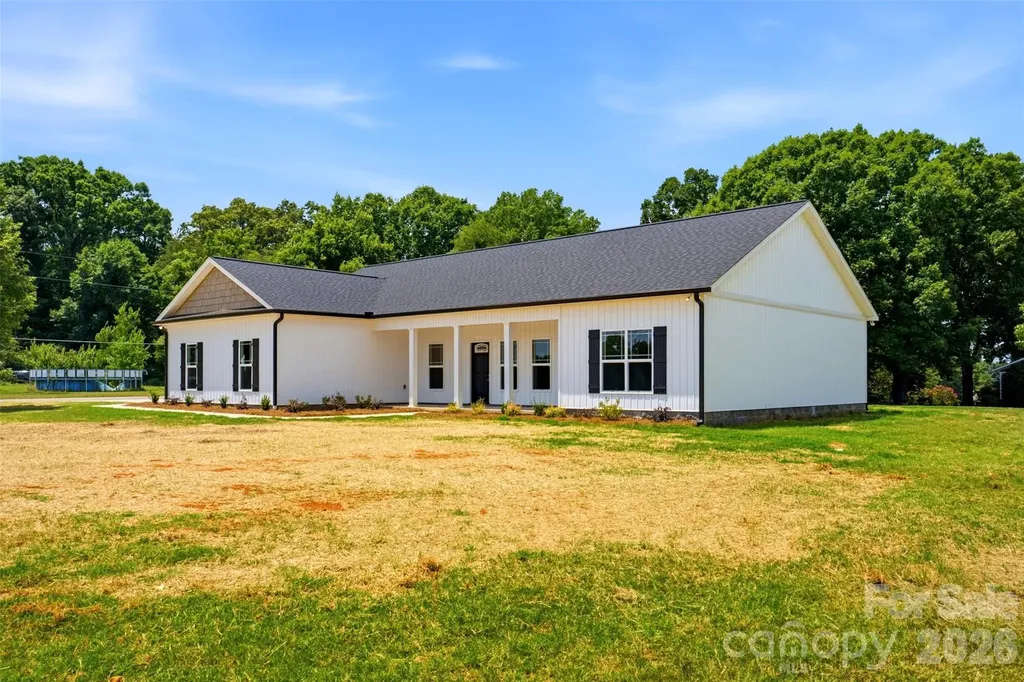 4489 Taylorsville Hwy Highway Statesville NC 28677