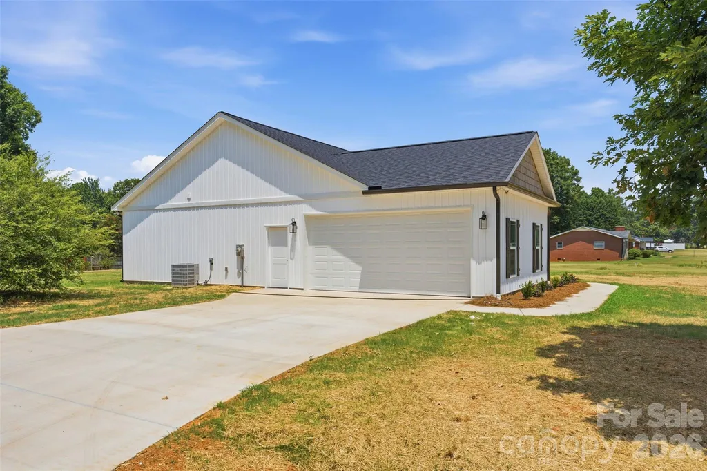 4489 Taylorsville Hwy Highway Statesville NC 28677