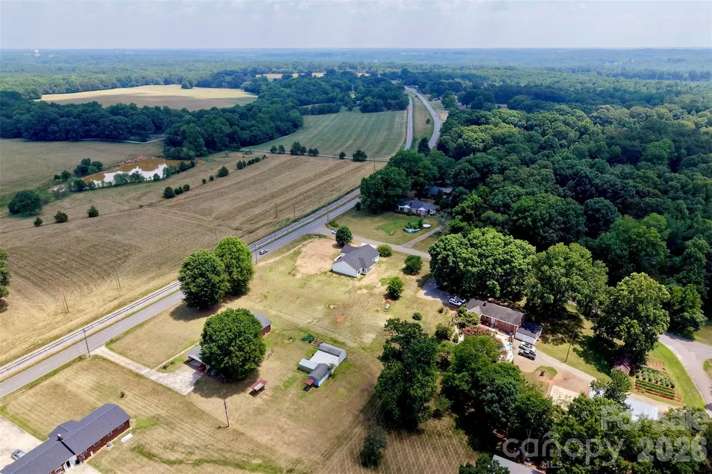 4489 Taylorsville Hwy Highway Statesville NC 28677