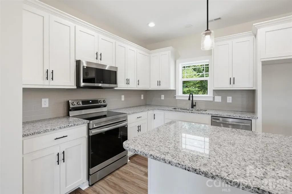4489 Taylorsville Hwy Highway Statesville NC 28677