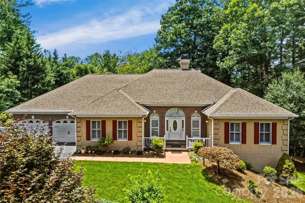 200 Teaberry Lane Hendersonville NC 28739