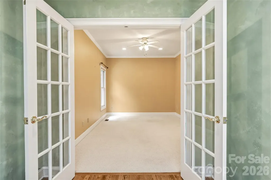 200 Teaberry Lane Hendersonville NC 28739