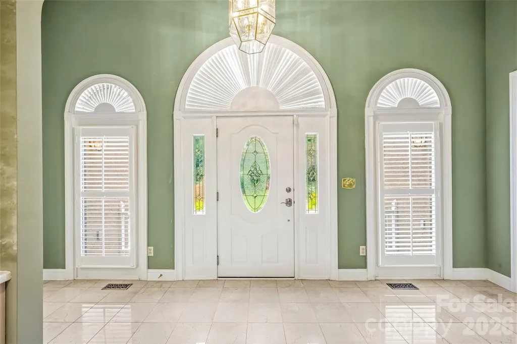 200 Teaberry Lane Hendersonville NC 28739