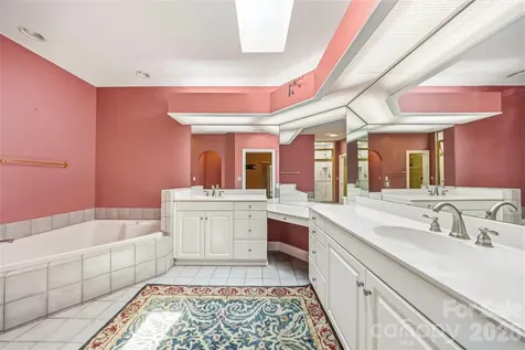 200 Teaberry Lane Hendersonville NC 28739