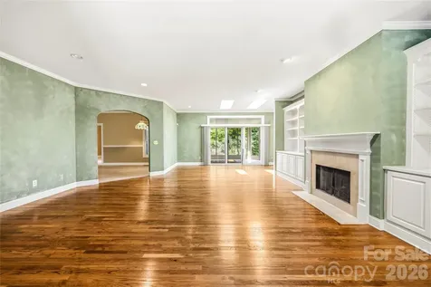 200 Teaberry Lane Hendersonville NC 28739