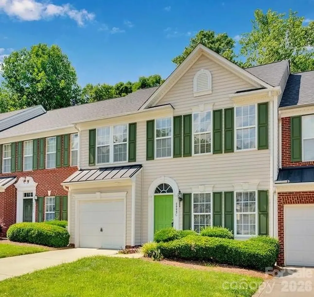 6000 Boathouse Lane Cramerton NC 28032