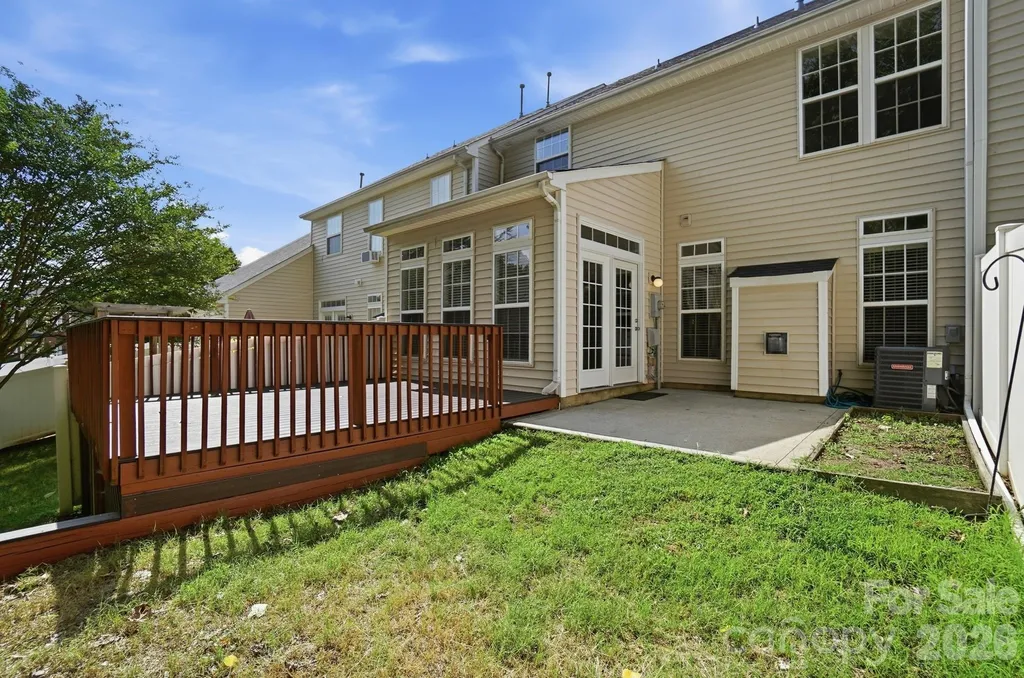 6000 Boathouse Lane Cramerton NC 28032