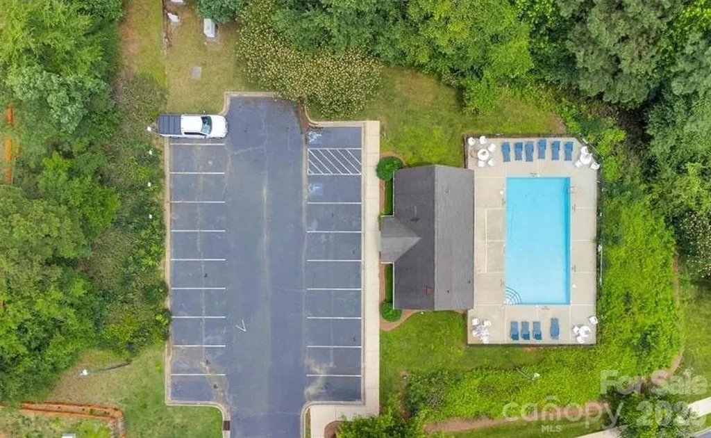 6000 Boathouse Lane Cramerton NC 28032