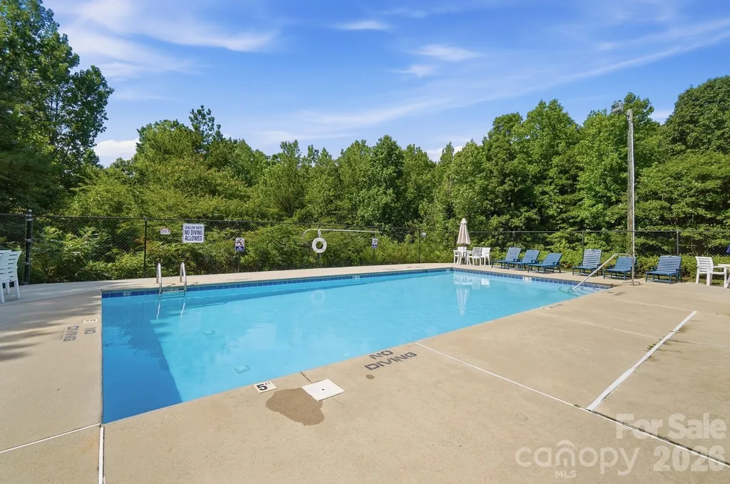 6000 Boathouse Lane Cramerton NC 28032