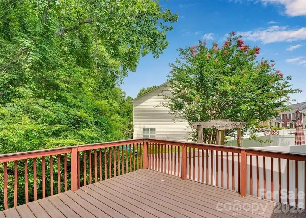 6000 Boathouse Lane Cramerton NC 28032