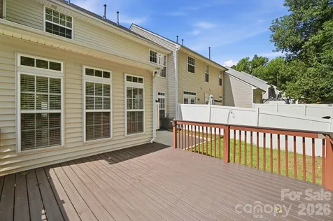 6000 Boathouse Lane Cramerton NC 28032