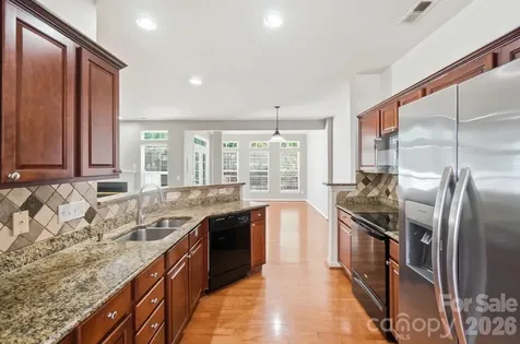 6000 Boathouse Lane Cramerton NC 28032