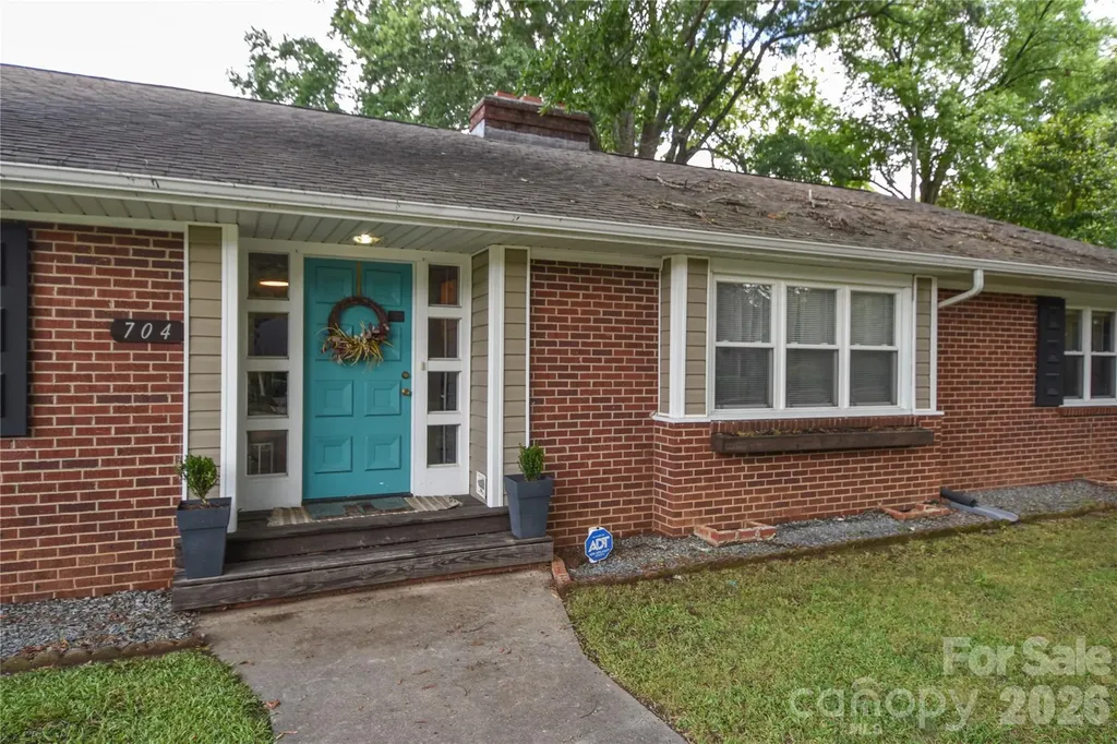 704 Lancaster Avenue Monroe NC 28112
