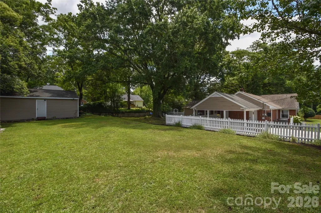 704 Lancaster Avenue Monroe NC 28112