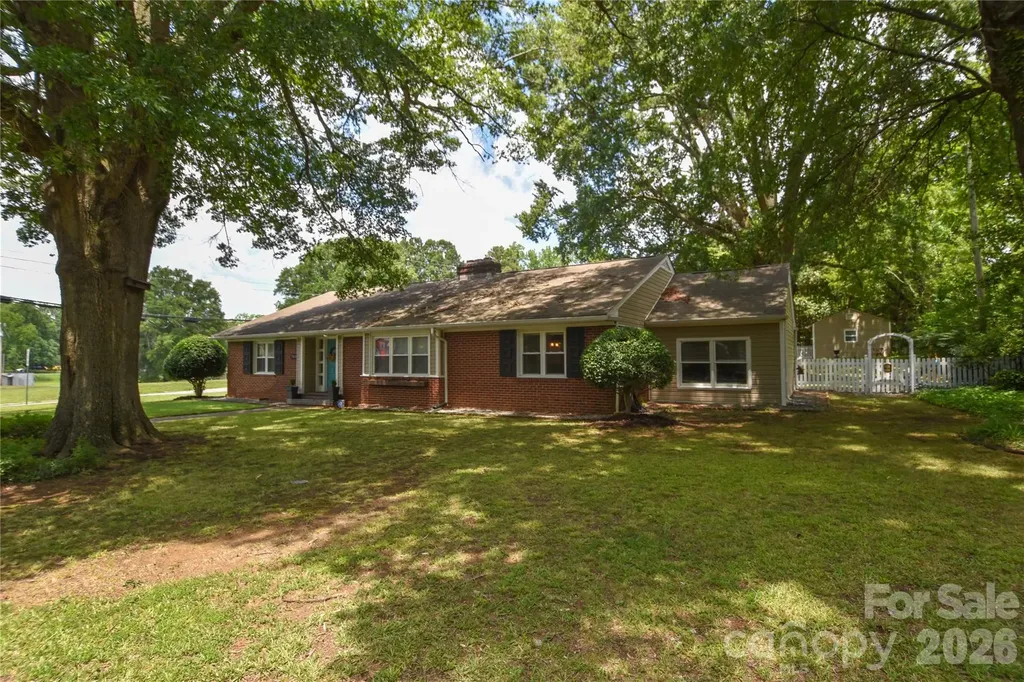 704 Lancaster Avenue Monroe NC 28112