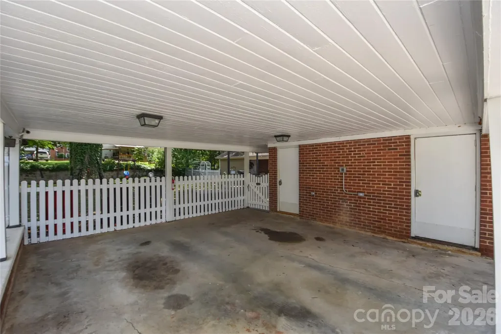 704 Lancaster Avenue Monroe NC 28112