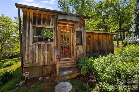 107 111 Hougie Heaven Lane Franklin NC 28734