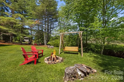 107 111 Hougie Heaven Lane Franklin NC 28734