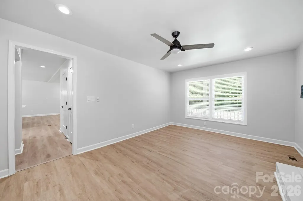 6319 Thermal Road Charlotte NC 28211