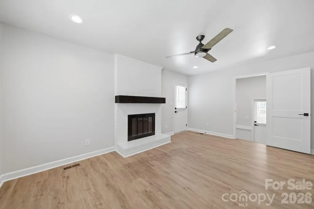 6319 Thermal Road Charlotte NC 28211