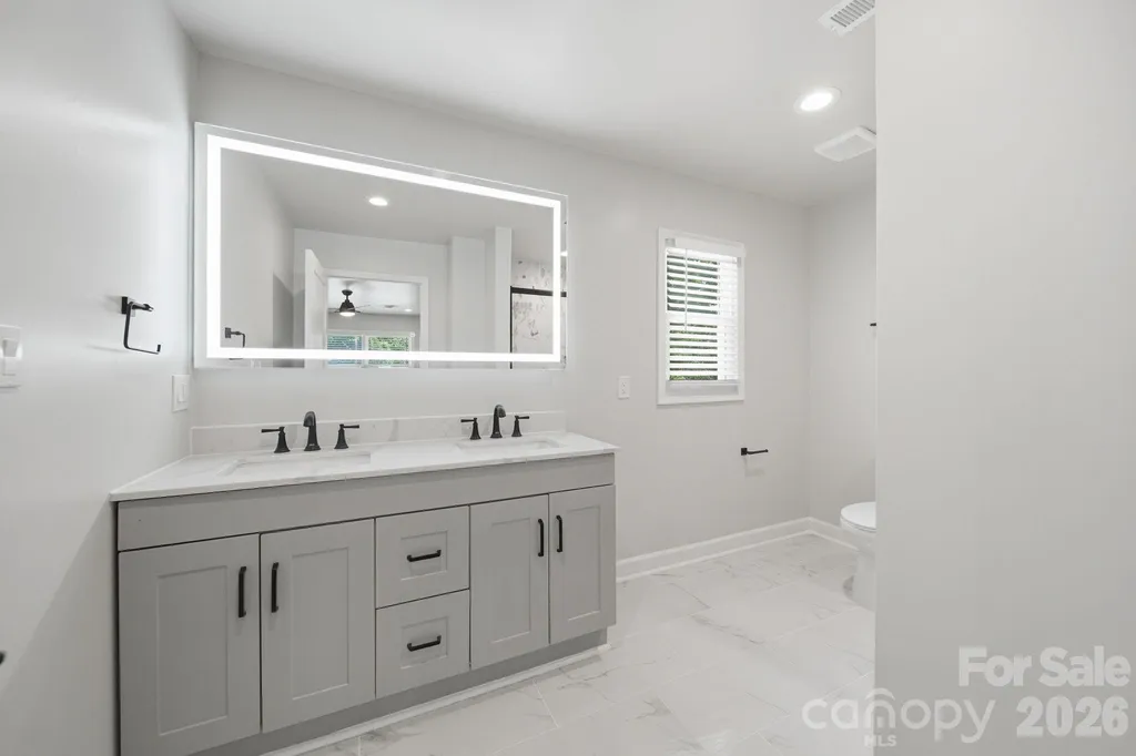 6319 Thermal Road Charlotte NC 28211