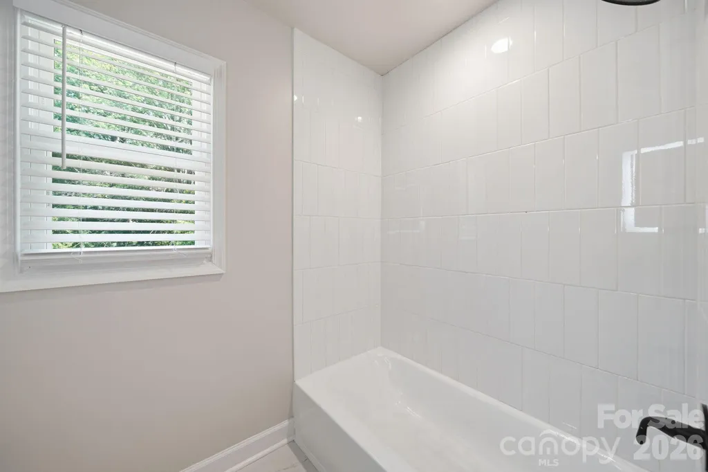 6319 Thermal Road Charlotte NC 28211