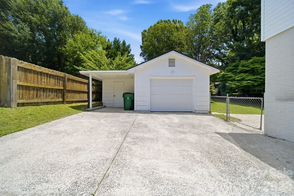 6319 Thermal Road Charlotte NC 28211