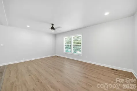 6319 Thermal Road Charlotte NC 28211