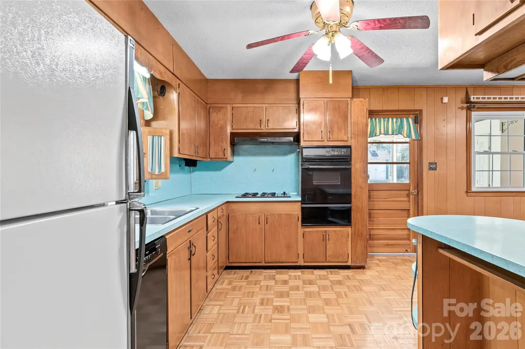 1604 Grantham Drive High Point NC 27265