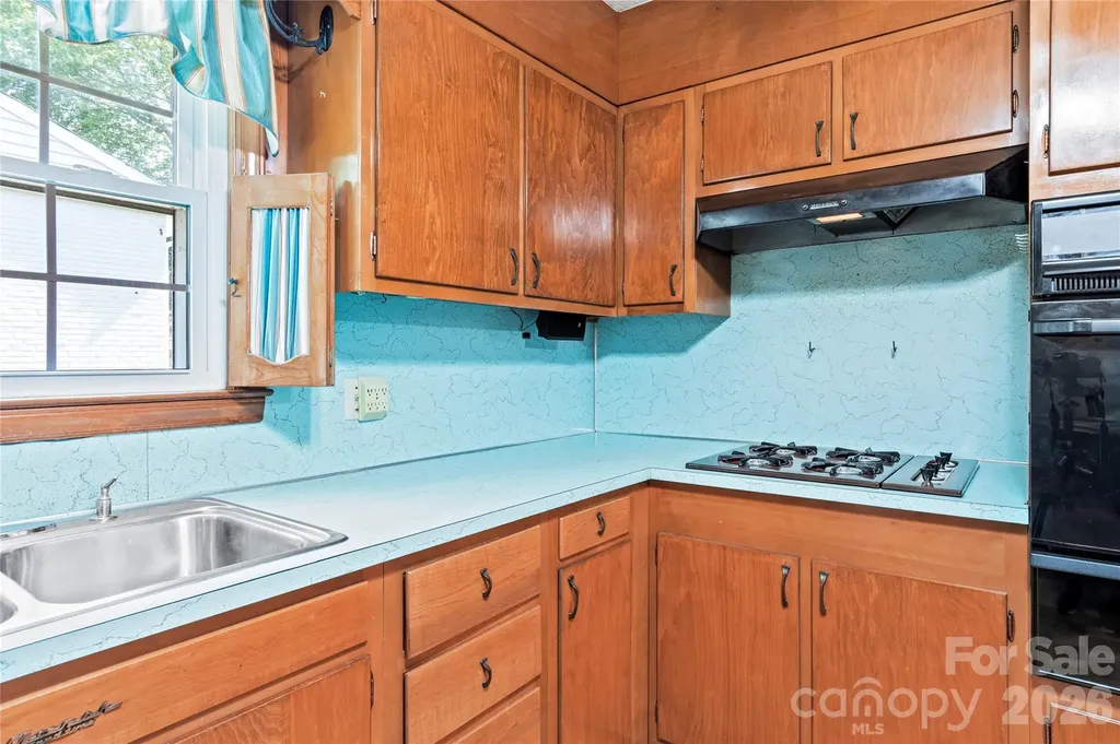 1604 Grantham Drive High Point NC 27265