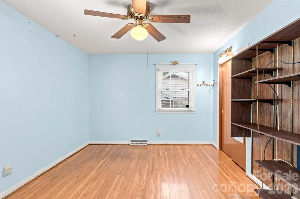 1604 Grantham Drive High Point NC 27265