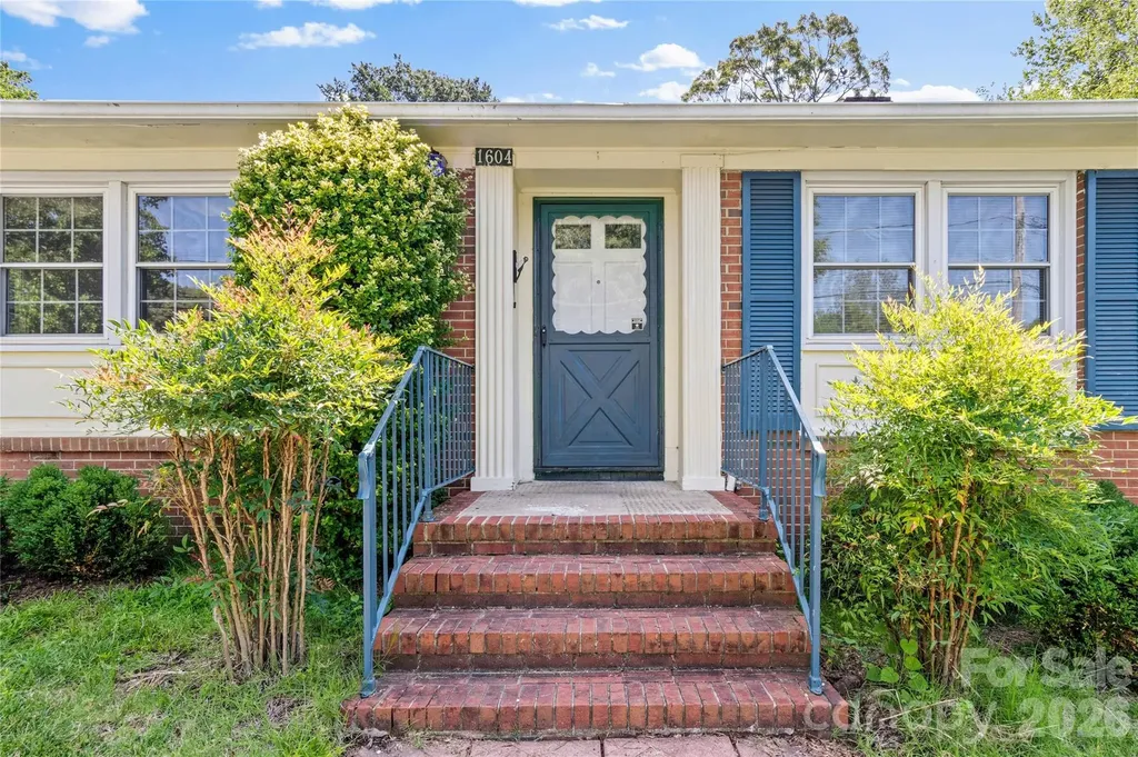 1604 Grantham Drive High Point NC 27265
