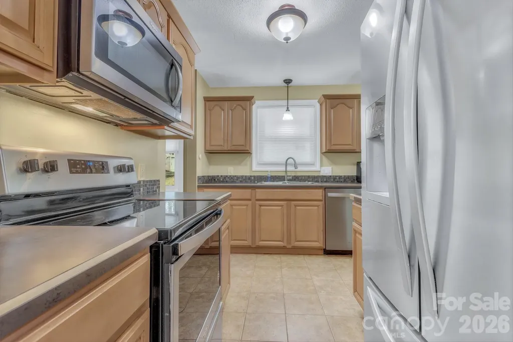 18 Mctindal Circle Asheville NC 28803