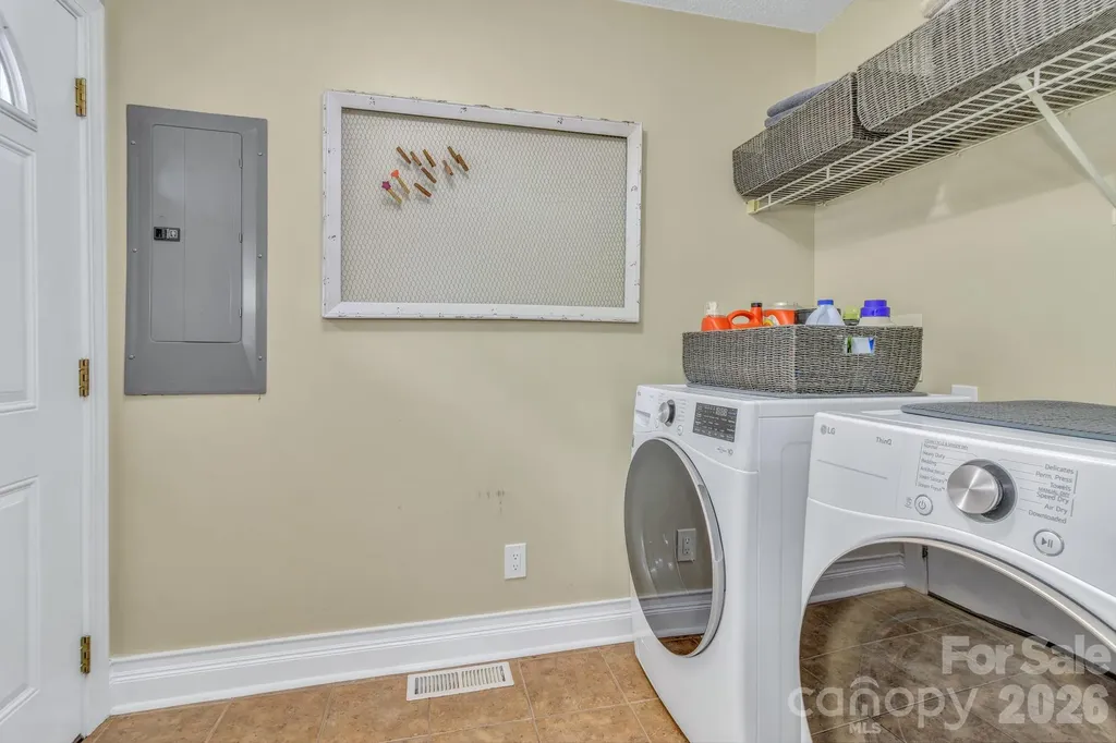 18 Mctindal Circle Asheville NC 28803