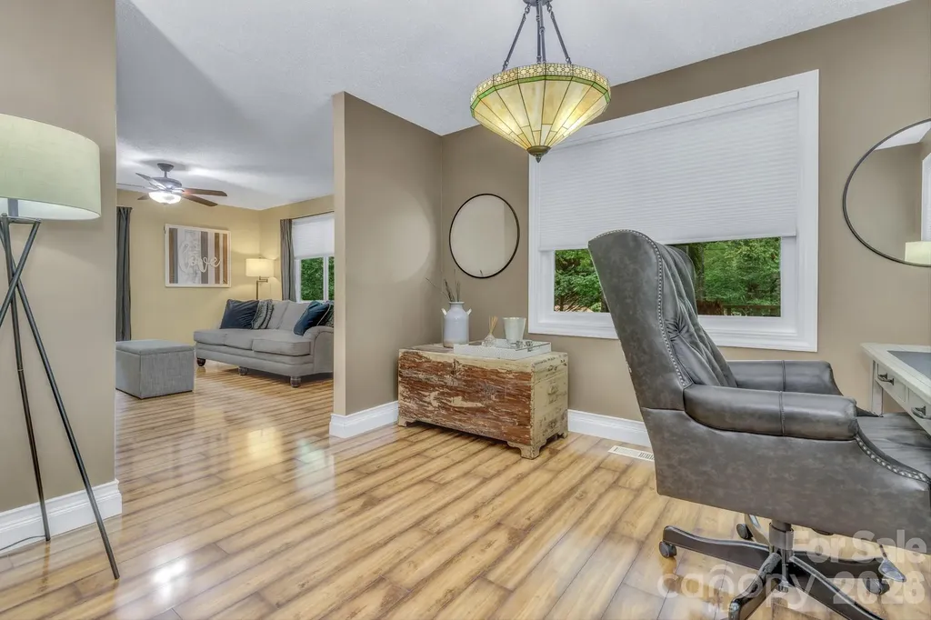 18 Mctindal Circle Asheville NC 28803