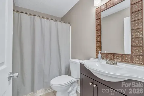 18 Mctindal Circle Asheville NC 28803
