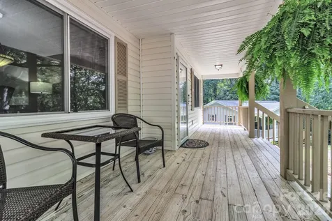 18 Mctindal Circle Asheville NC 28803