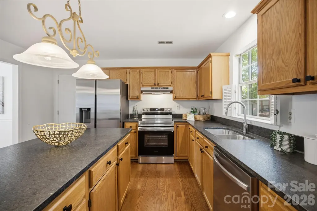 8802 Tarpan Court Charlotte NC 28216