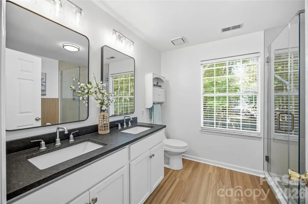 8802 Tarpan Court Charlotte NC 28216