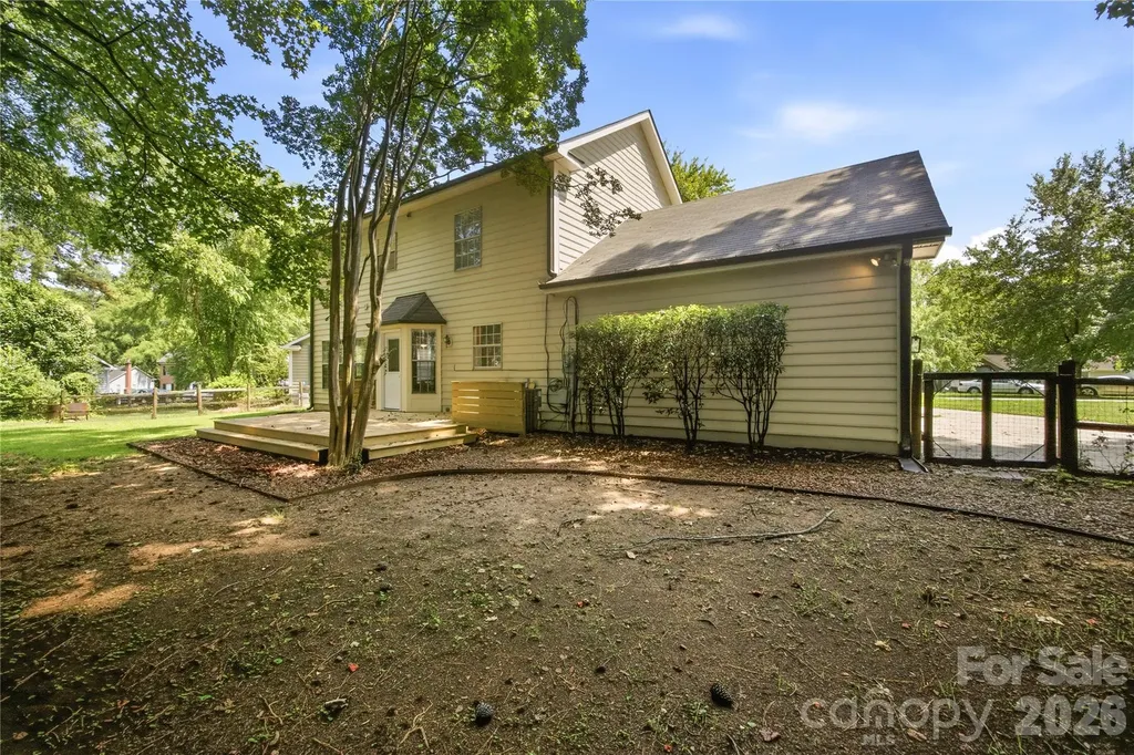 8802 Tarpan Court Charlotte NC 28216